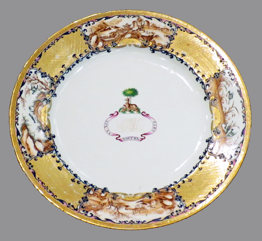 2014.0016.154 Plate, upper surface