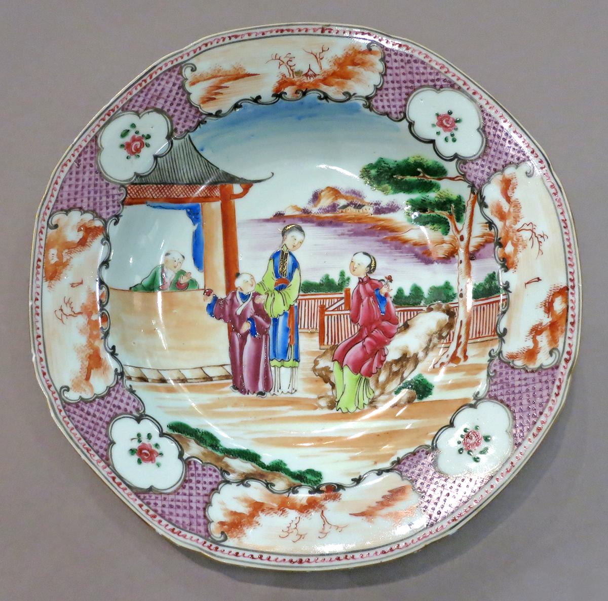2014.0016.067.002 Soup plate or bowl upper surface