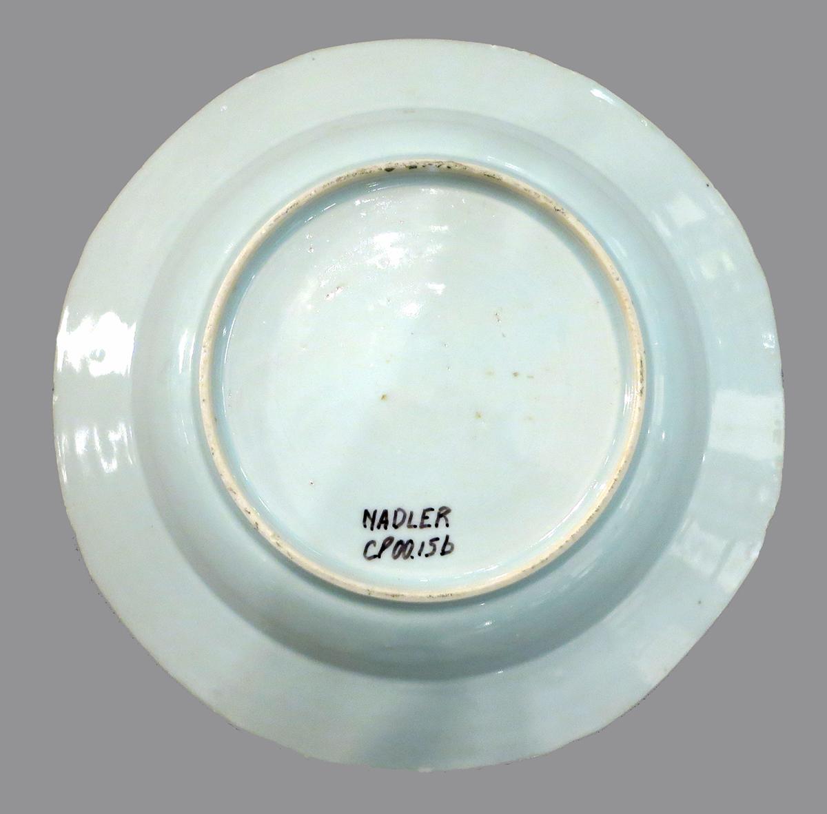 2014.0016.067.002 Soup plate or bowl underside