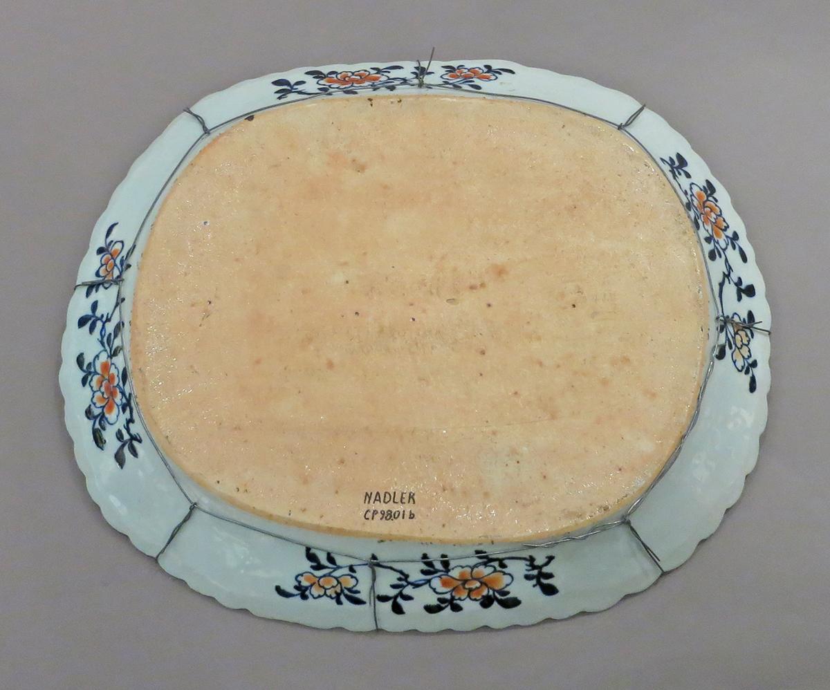 2014.0016.042.002 Platter underside