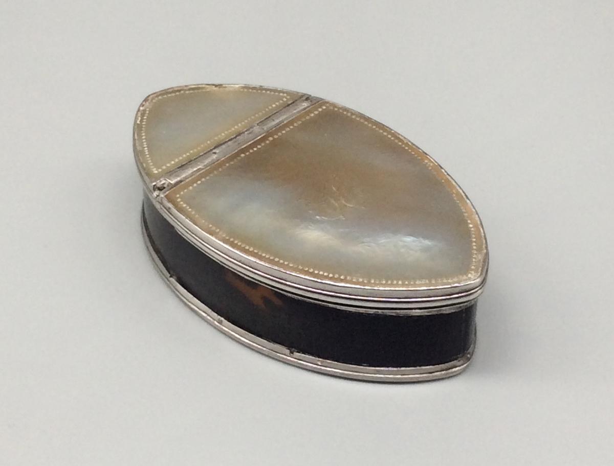 1959.0622 Box, view 2