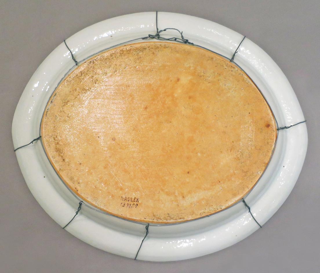 2014.0016.123 Dish, underside