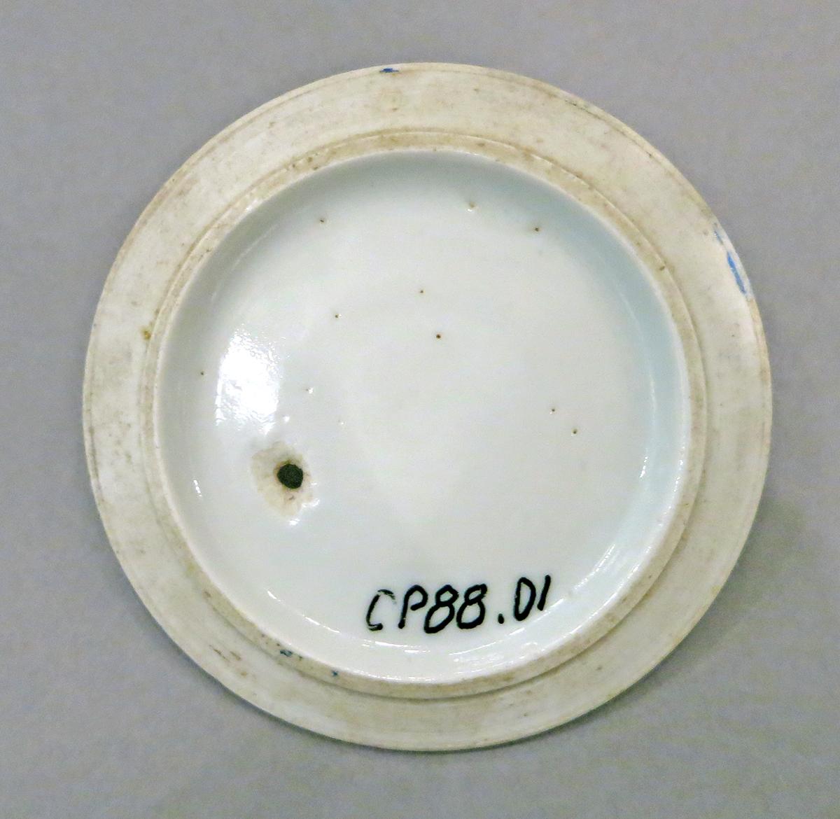 2014.0016.115 B Teapot lid underside