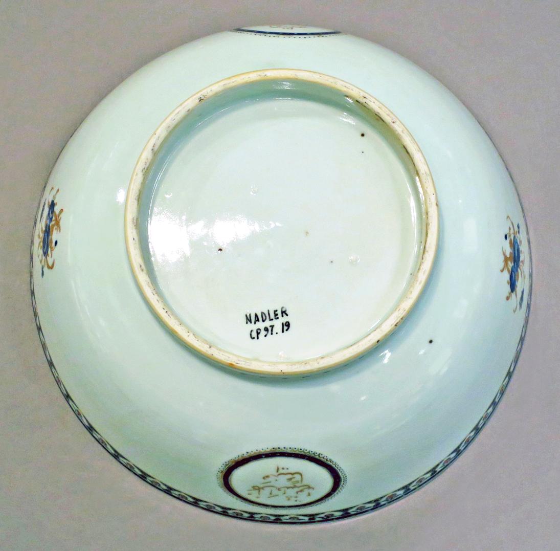 2014.0016.129 Bowl, underside