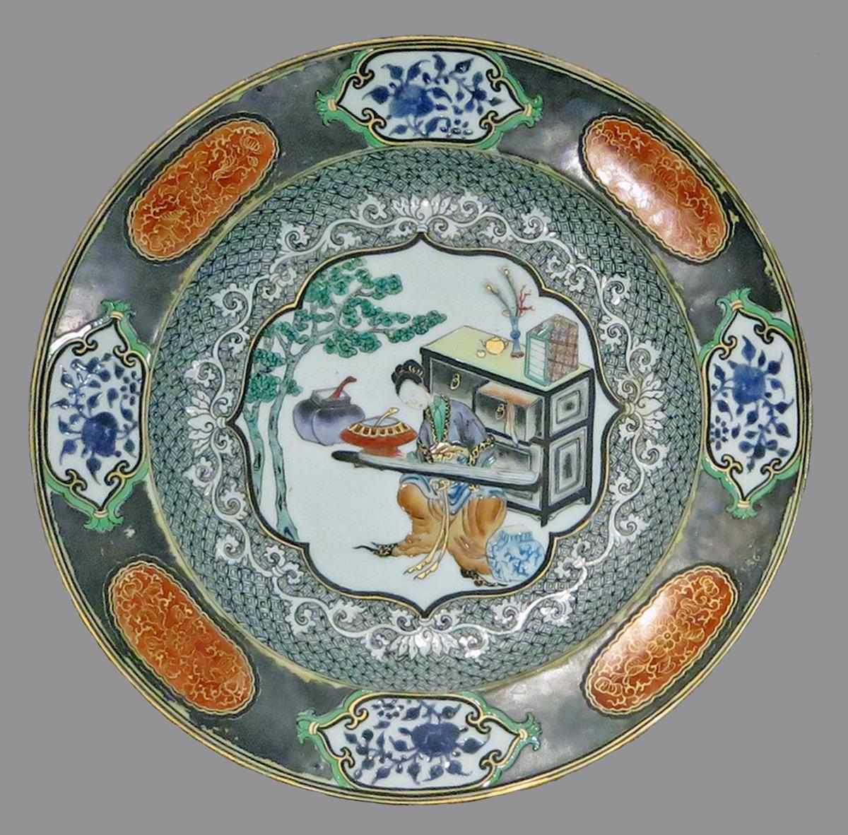 2014.0016.013 Dinner plate upper surface