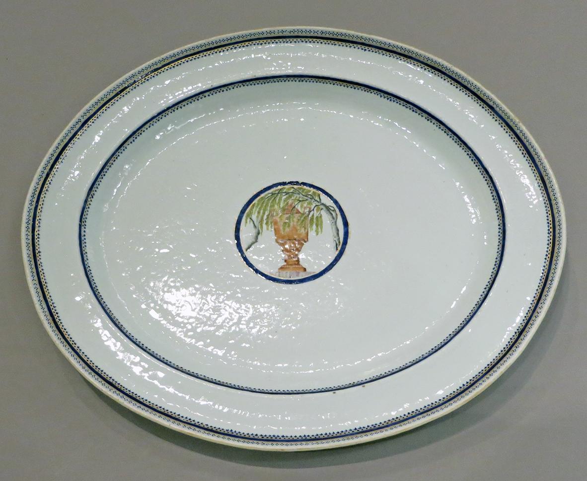2014.0016.054 Dish upper surface