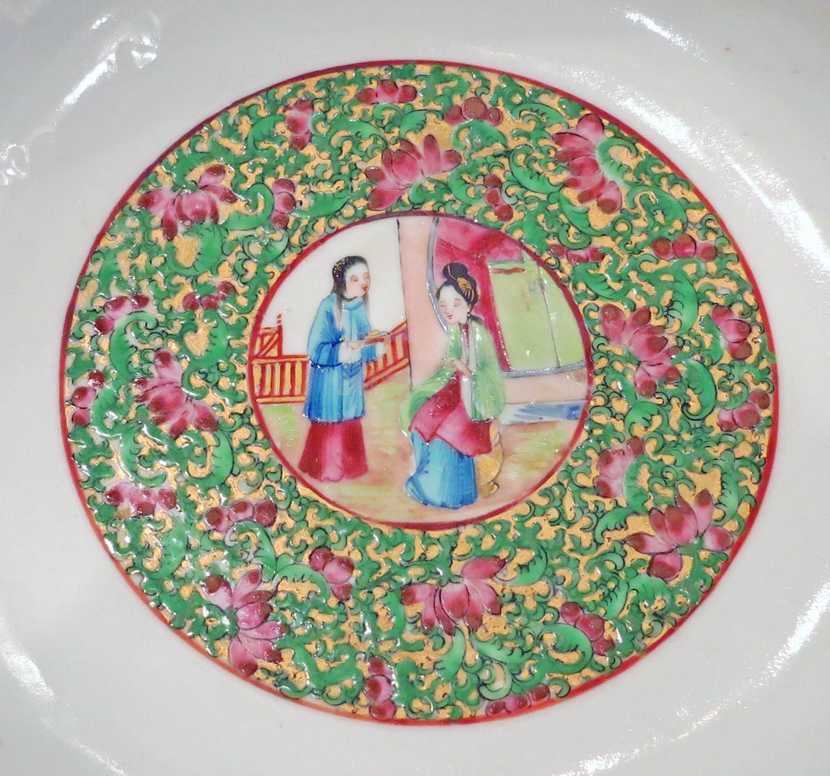 2014.0016.135 Punch bowl detail 1