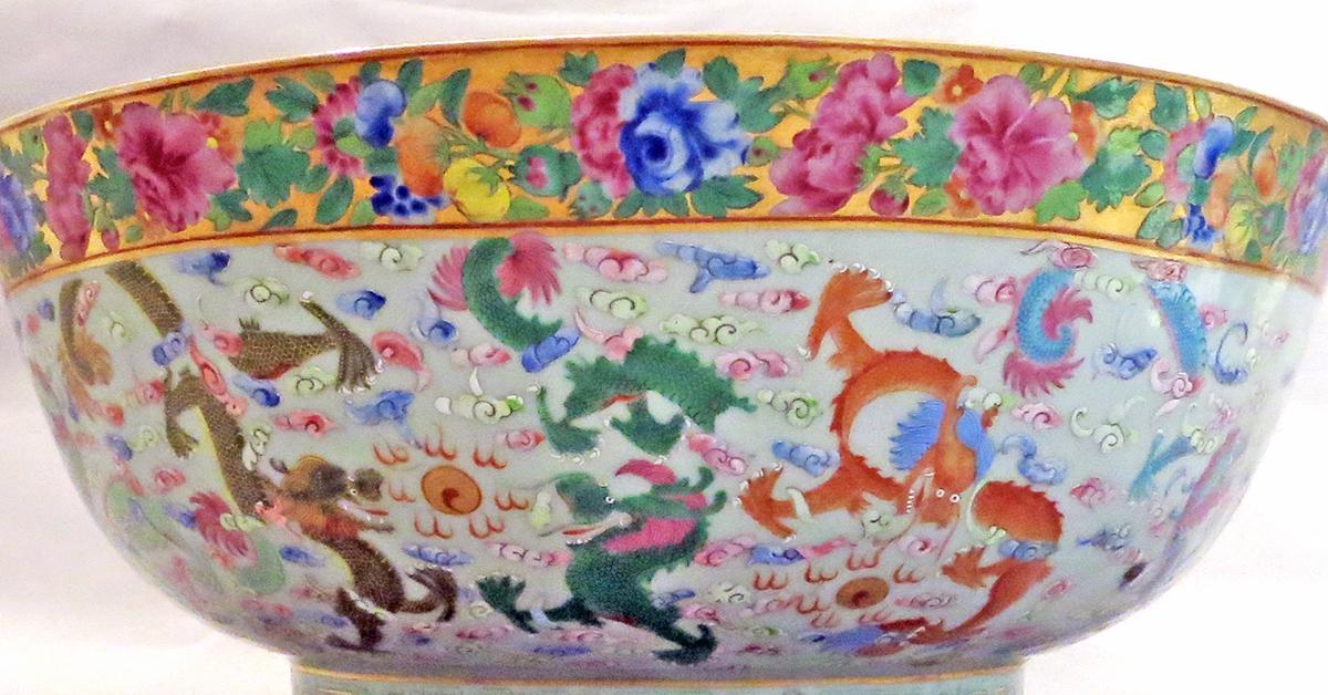 2014.0016.191 Punch bowl side 2
