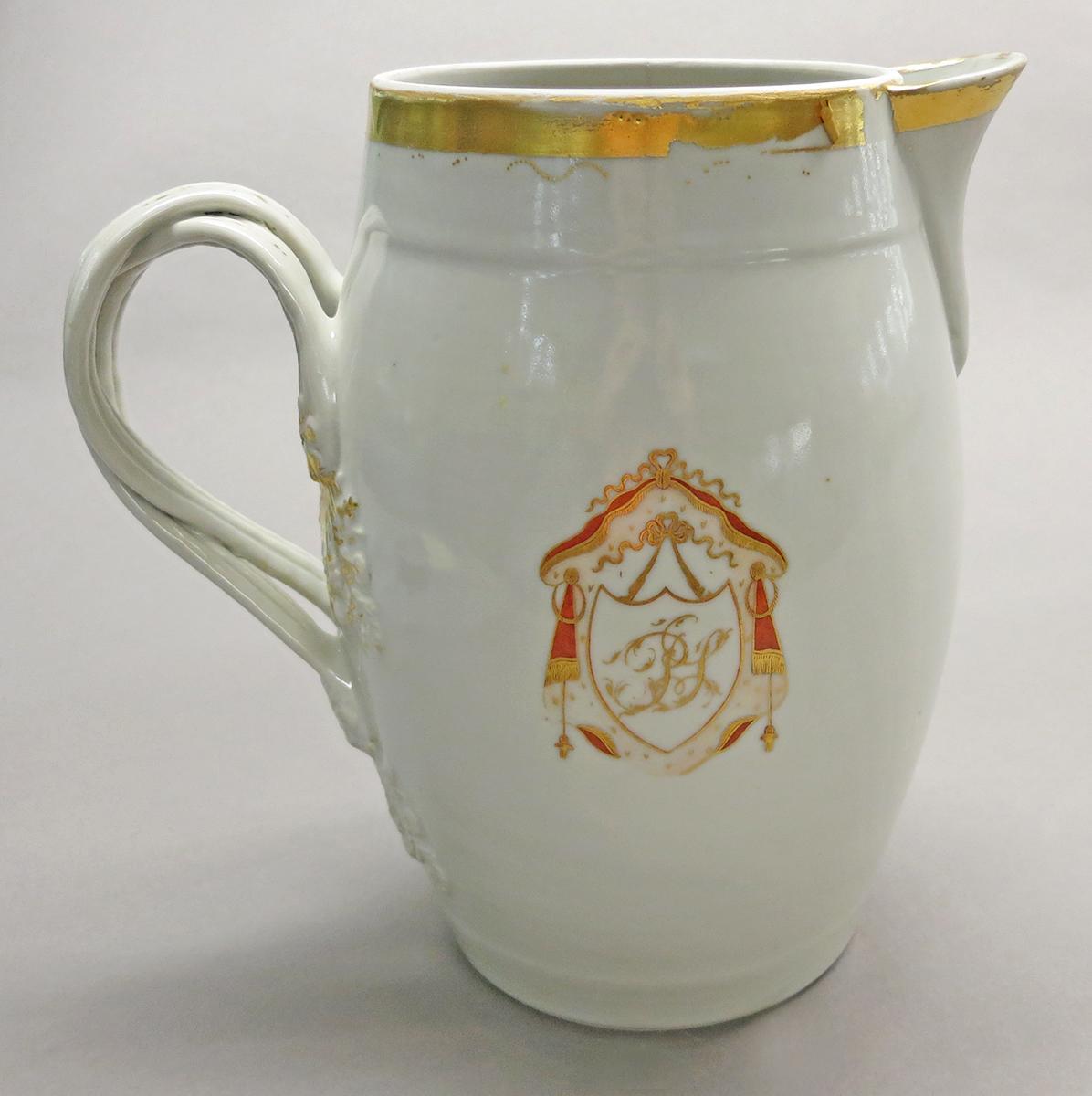 2014.0016.146.002 Jug side 2