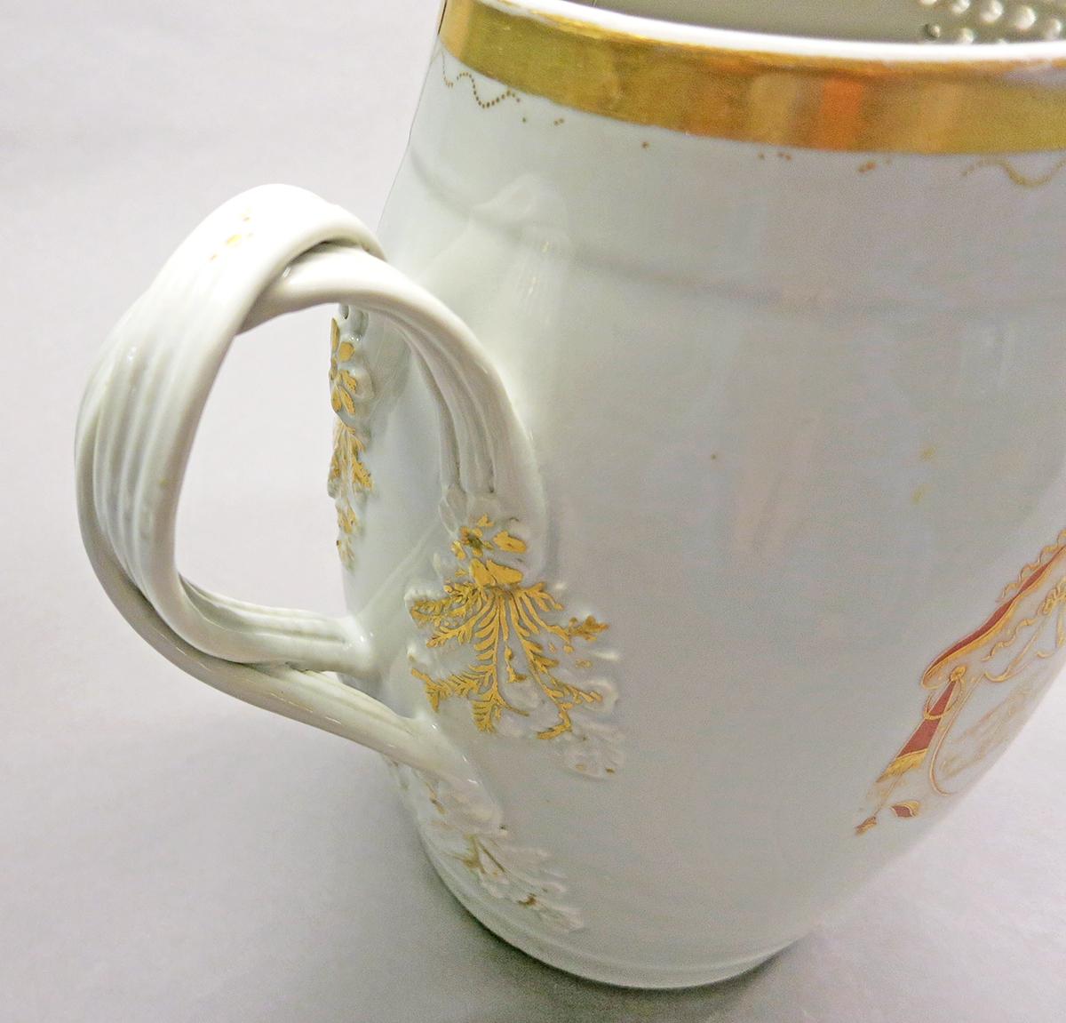 2014.0016.146.002 Jug detail 2