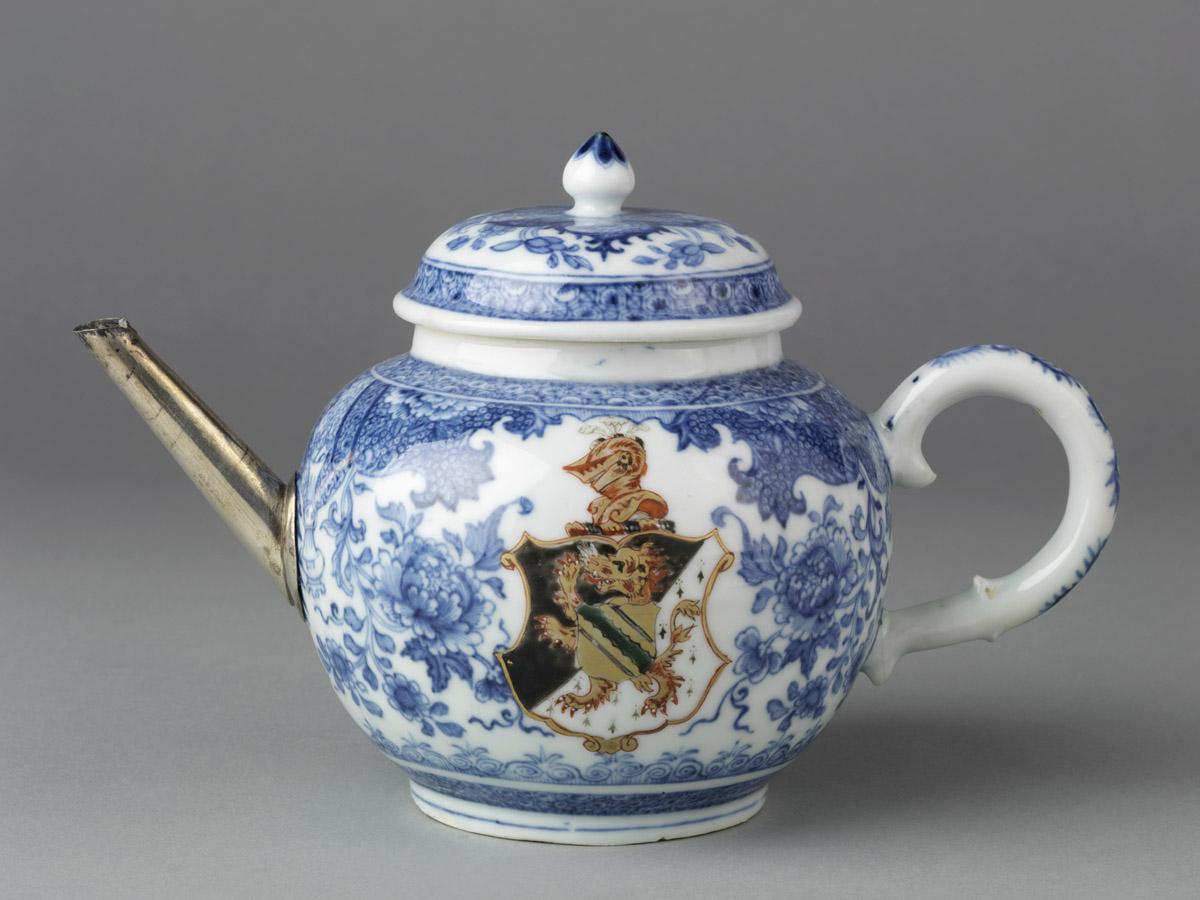 2012.0031.001 A, B Teapot