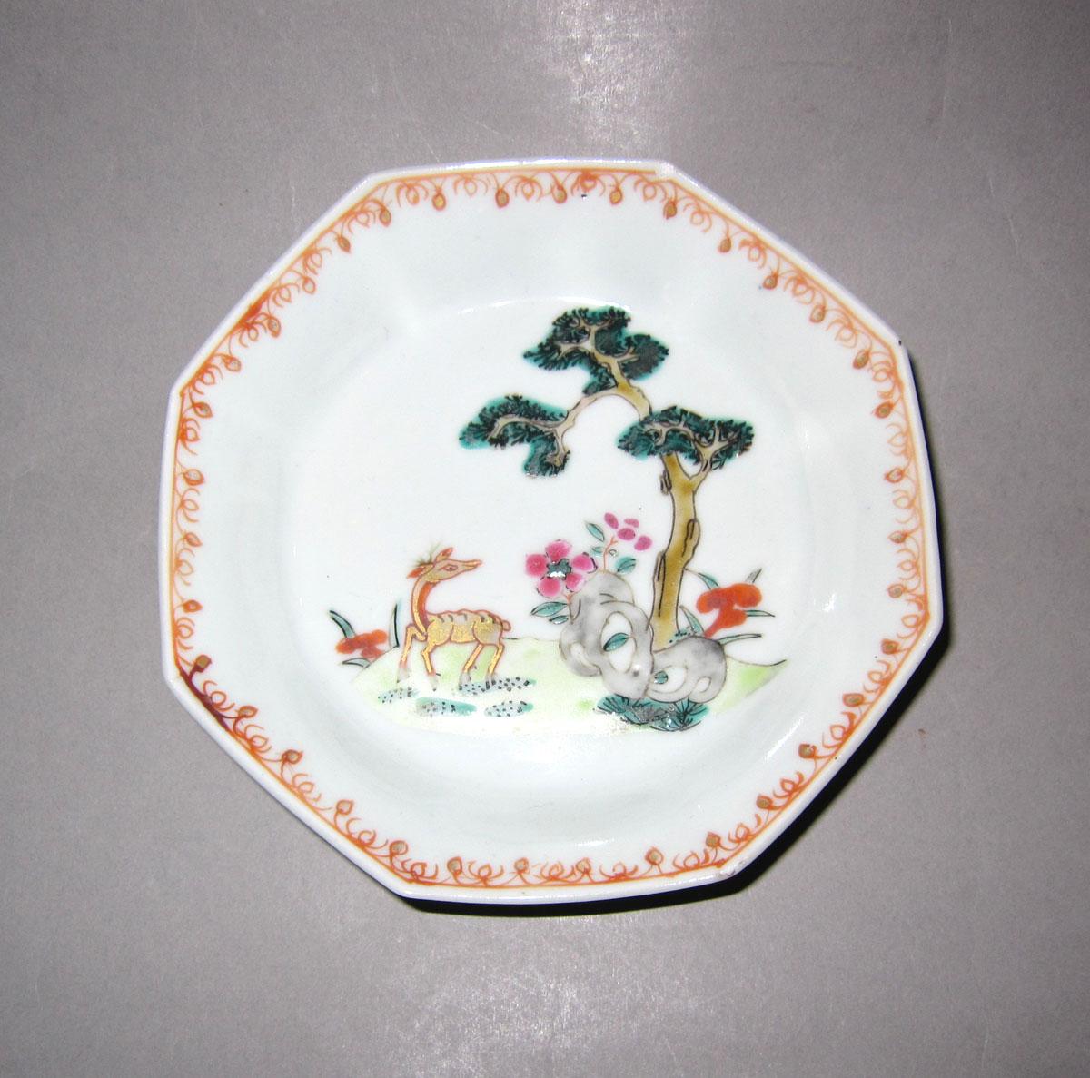 1953.0156.004 B Porcelain saucer