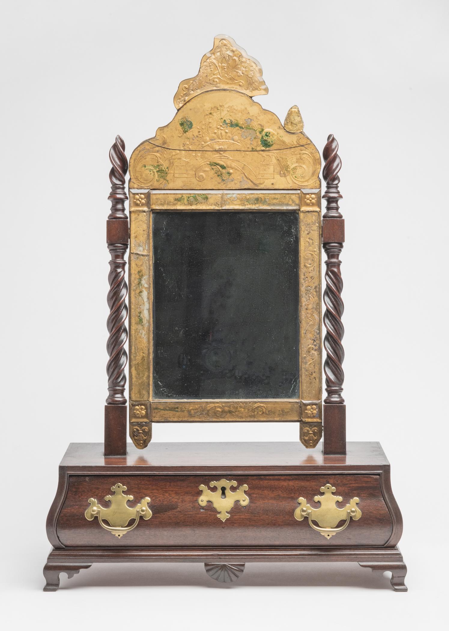 1959.0640 Dressing glass, view 5
