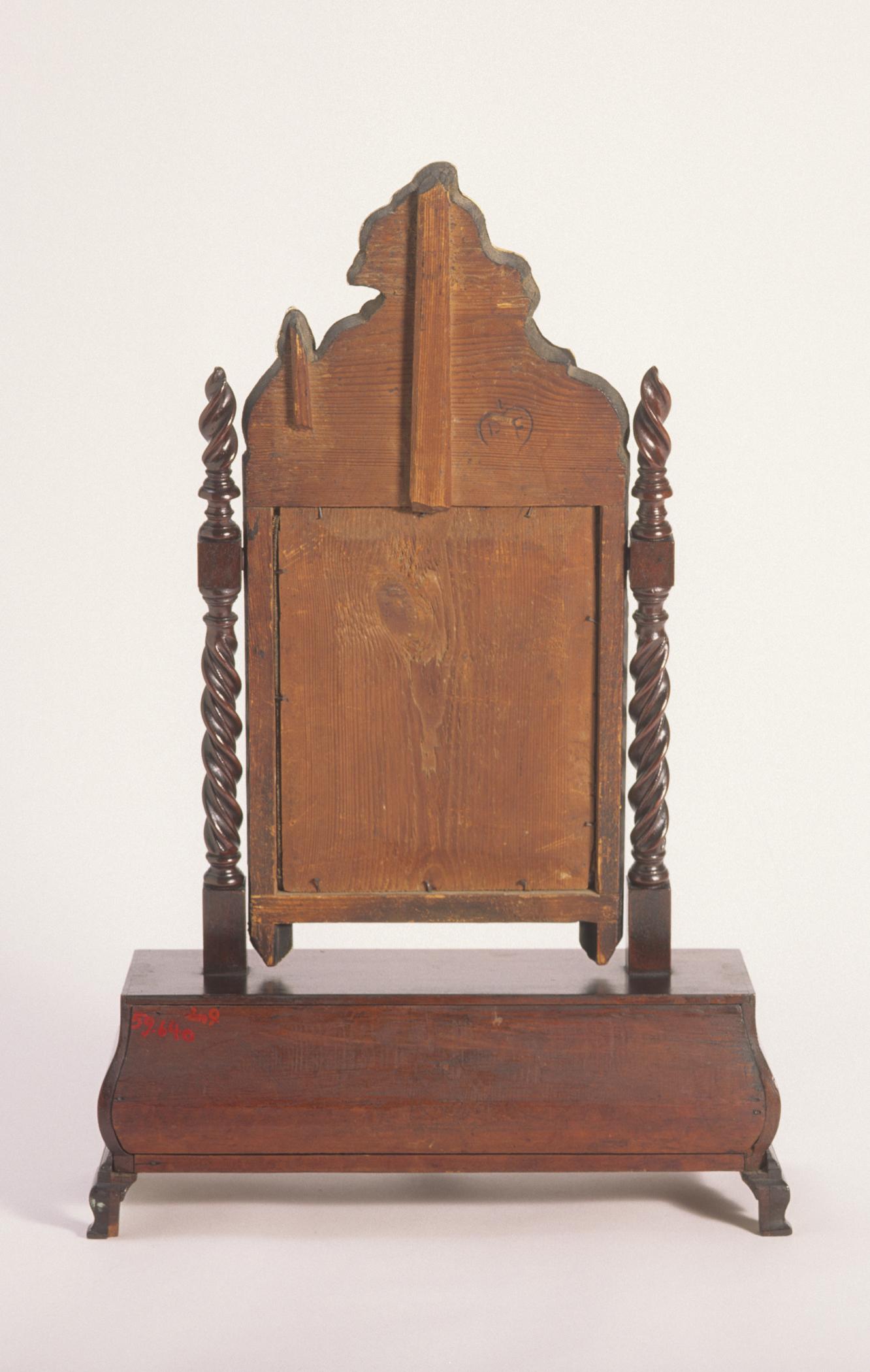 1959.0640 Dressing glass, view 3
