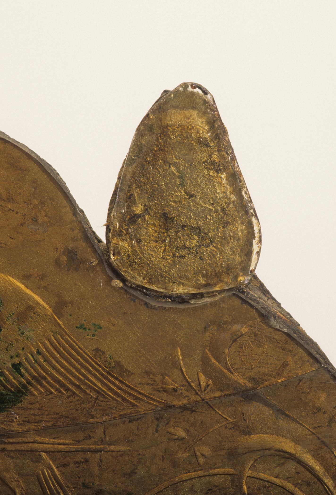 1959.0640 Dressing glass, detail 1
