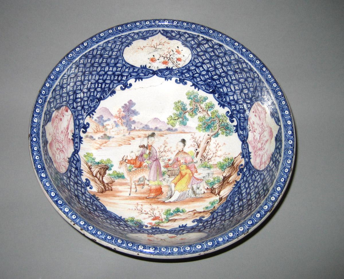 1959.0650 Porcelain Basin