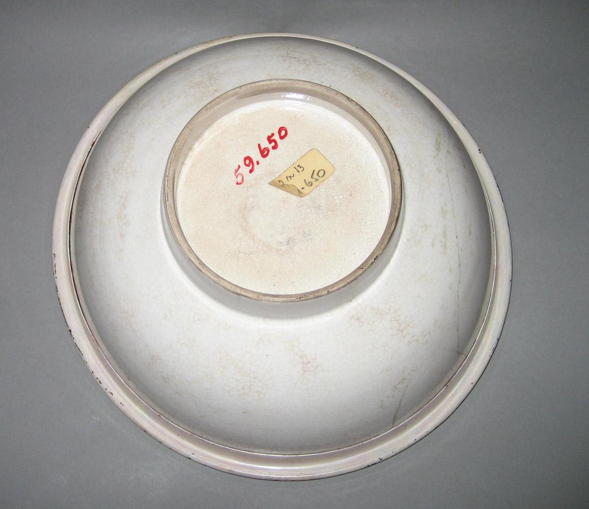 1959.0650 Porcelain Basin underside