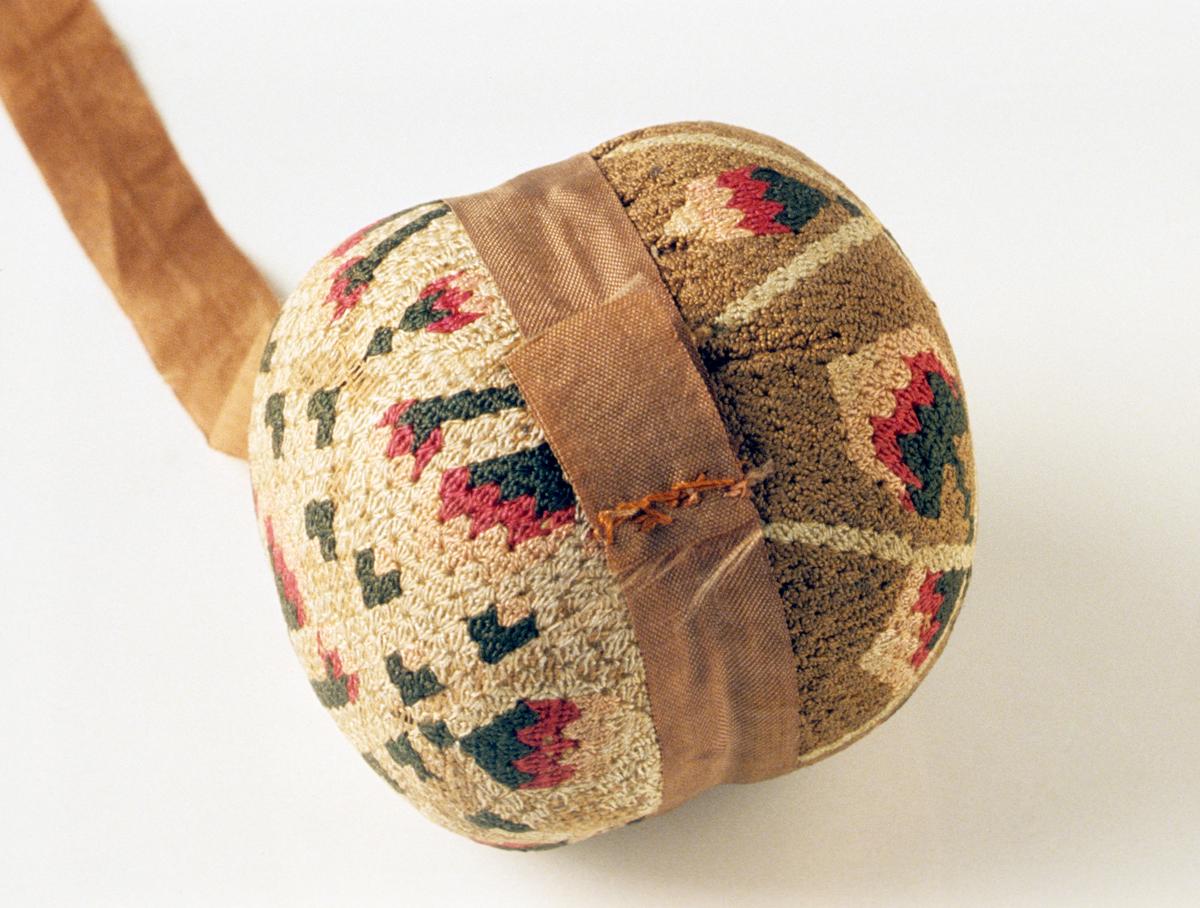 1959.0658 Pincushion