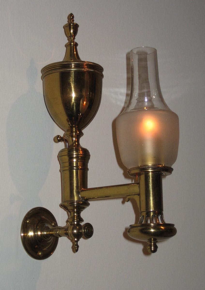 1959.0669 A, B Lamp