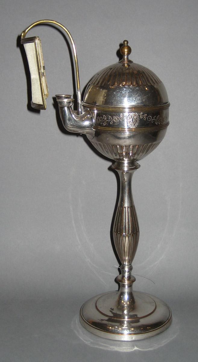 1959.0673 Lamp (detail)