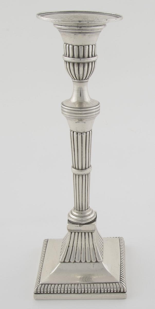 1959.0676.002 Candlestick