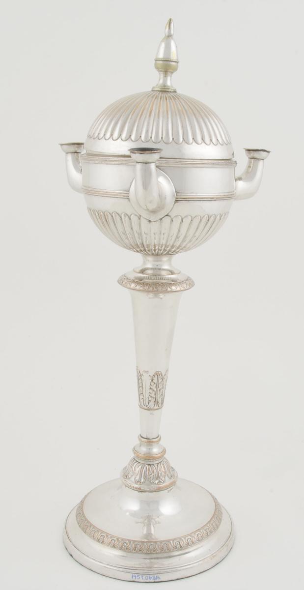 1959.0681 Oil Lamp