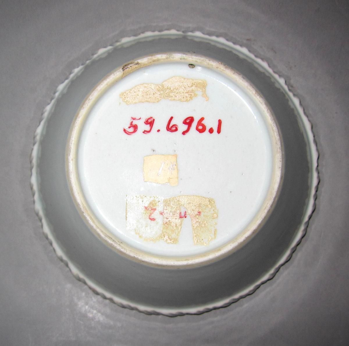 1959.0696.001 Porcelain bowl underside