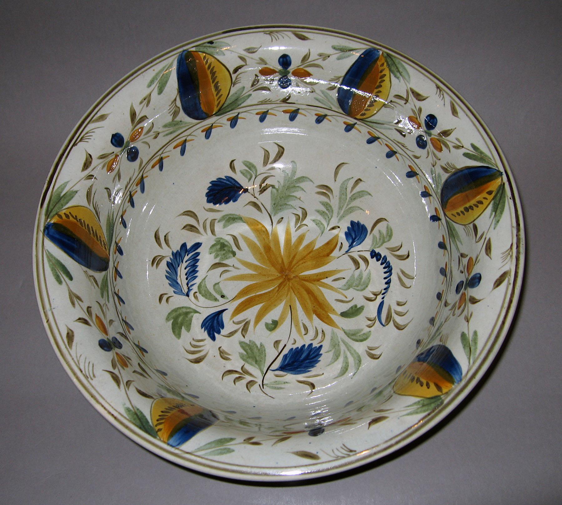 1959.0717 Pearlware bowl (interior)