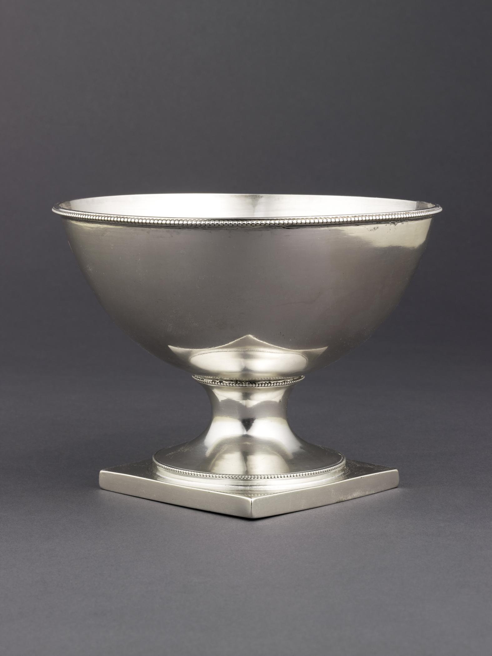 2012.0037 Bowl, view 2