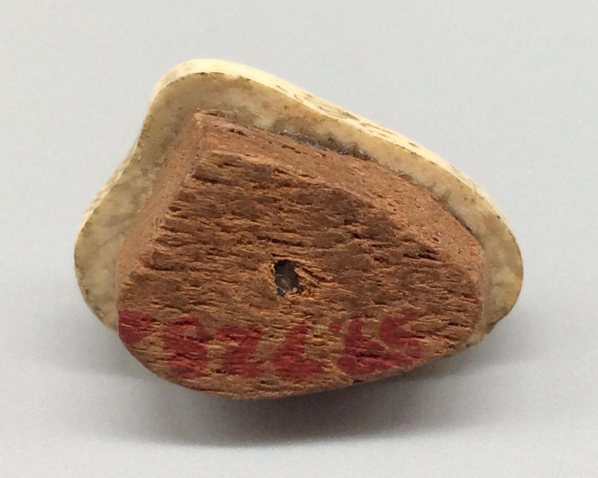 1959.0728 O Tool (for needlework), view 3