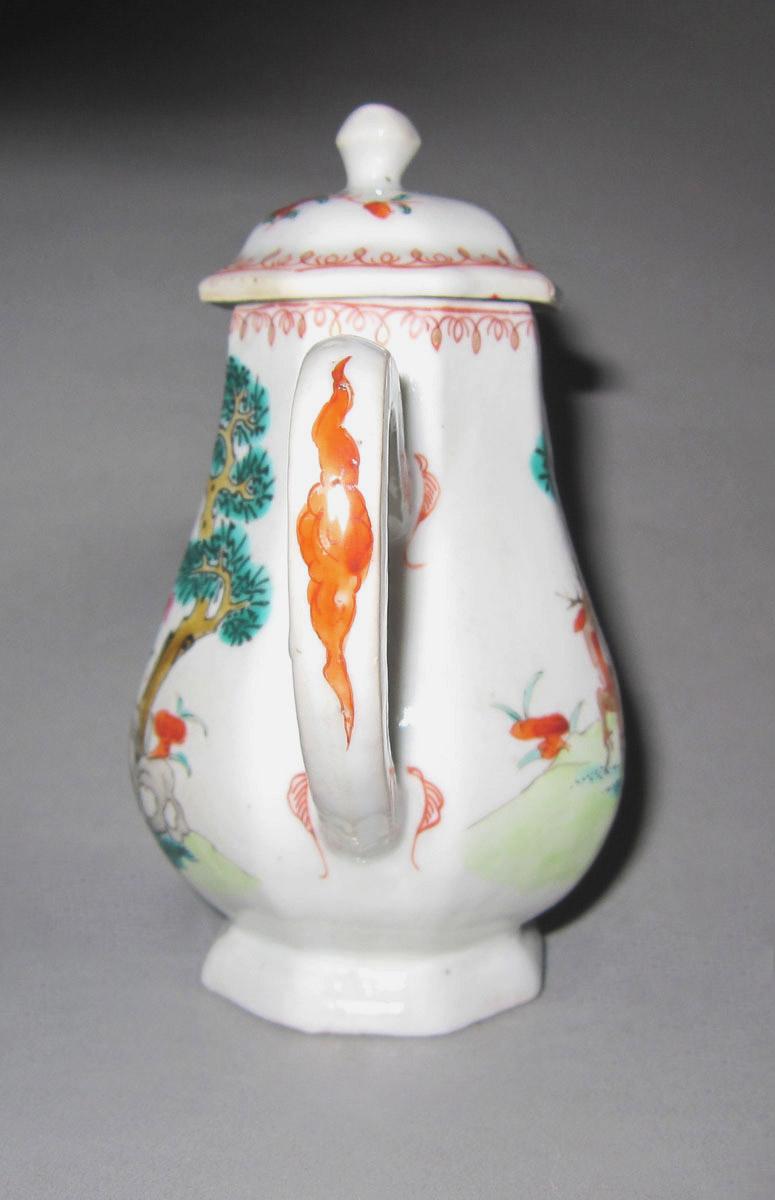 1953.0156.012 A, B Porcelain cream pot handle