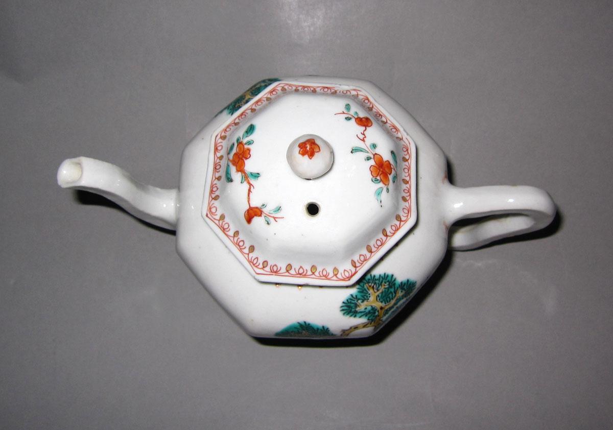 1953.0156.013 A, B Porcelain teapot spout