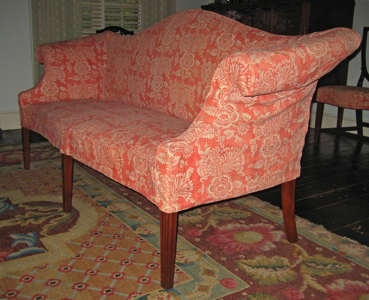 1959.0750 sofa and 1969.5519 slip cover view 2