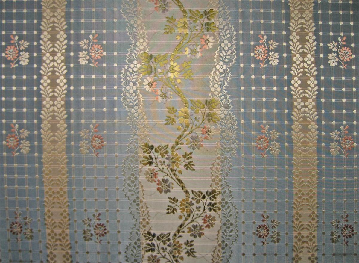 1959.0750 Sofa fabric detail 1