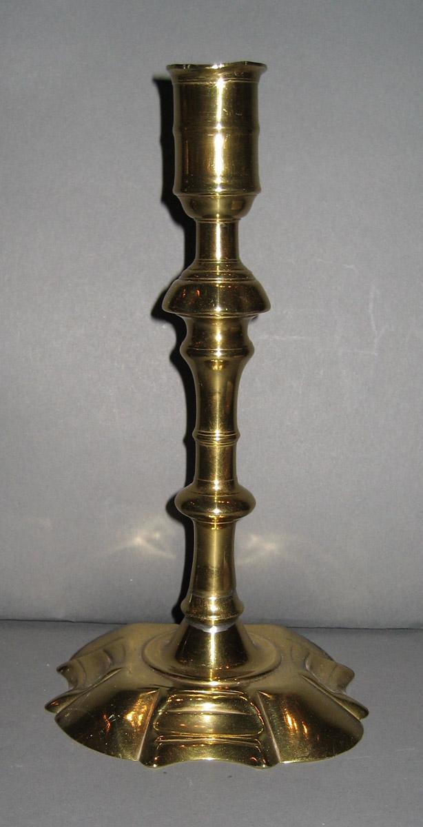 1959.0790.002 Candlestick