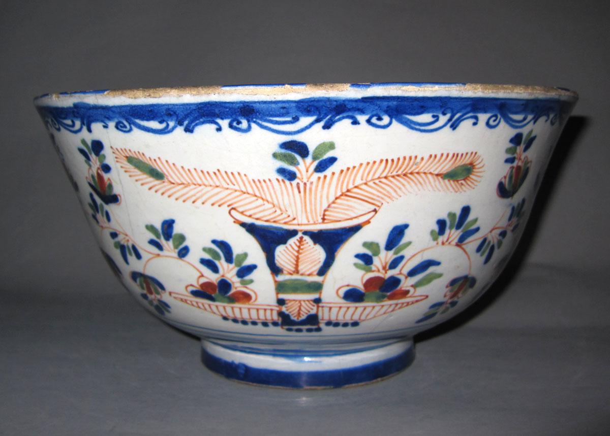 1959.0793 Delft bowl face 2
