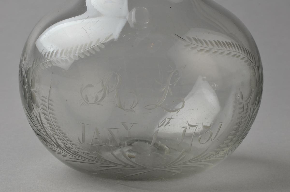 2012.0039.003 A, B Decanter, detail 1