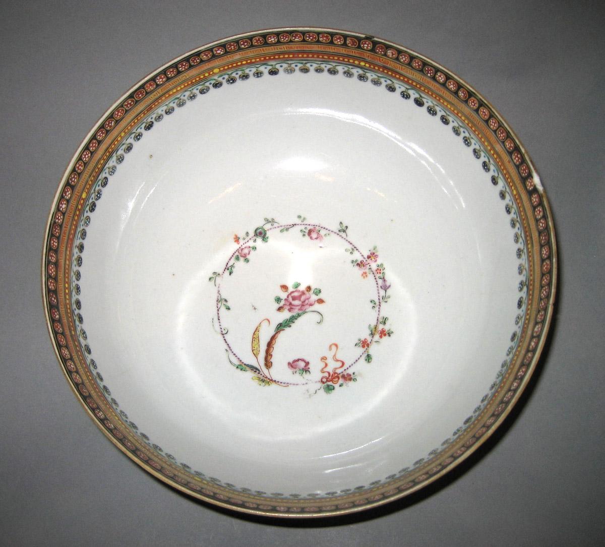 1959.0832 Porcelain Bowl interior