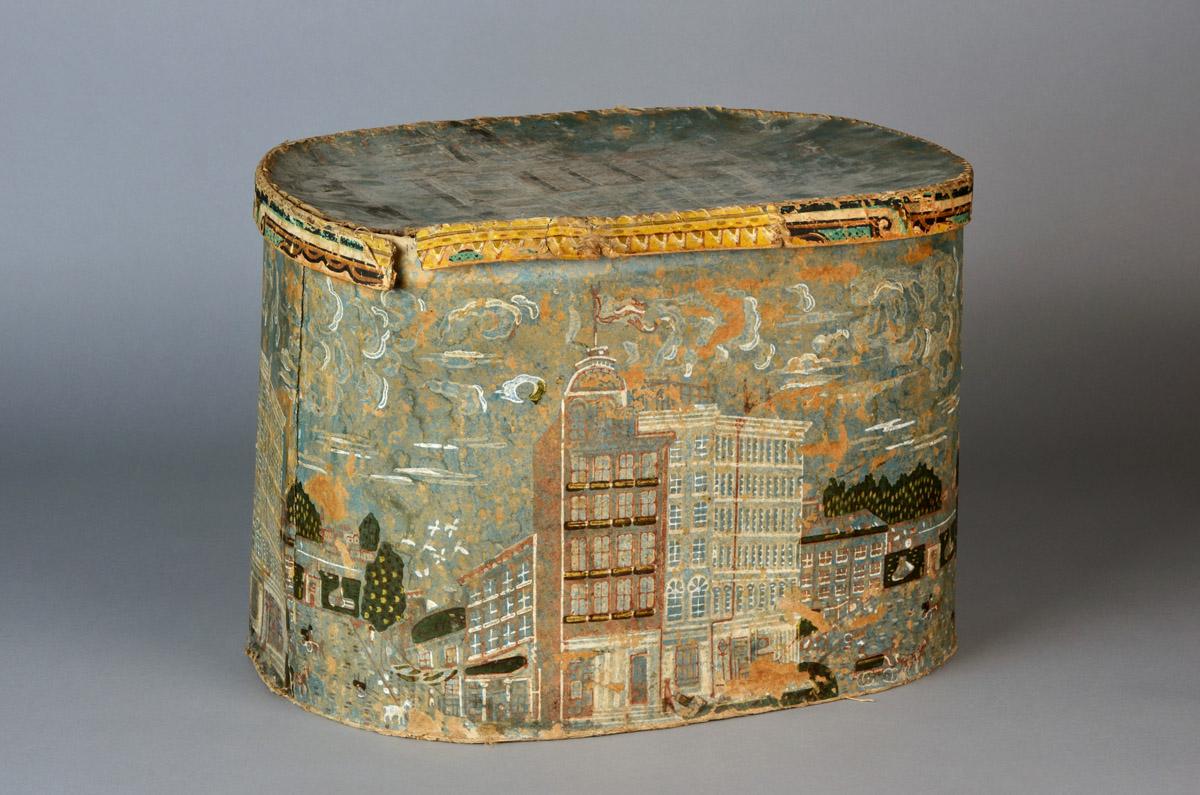 2013.0009.001 A, B Hat box, view 1