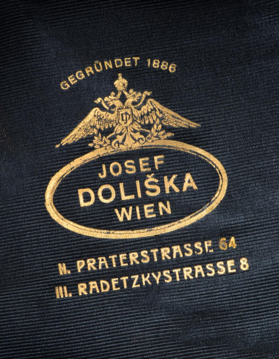 2013.0009.003 Hat, detail