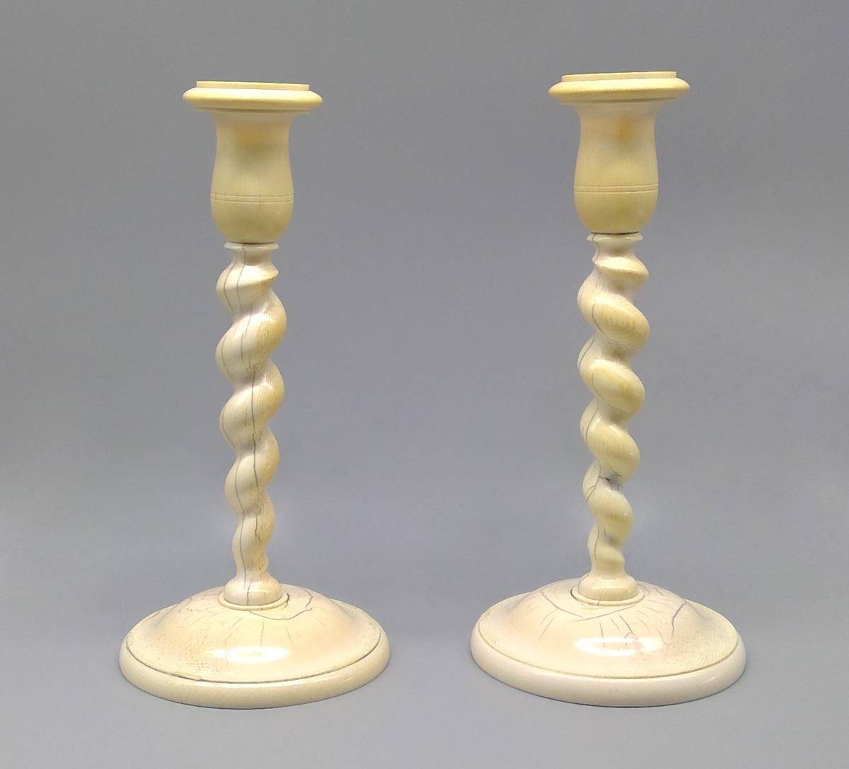 1959.0849.001-.002 Candlestick, view 1