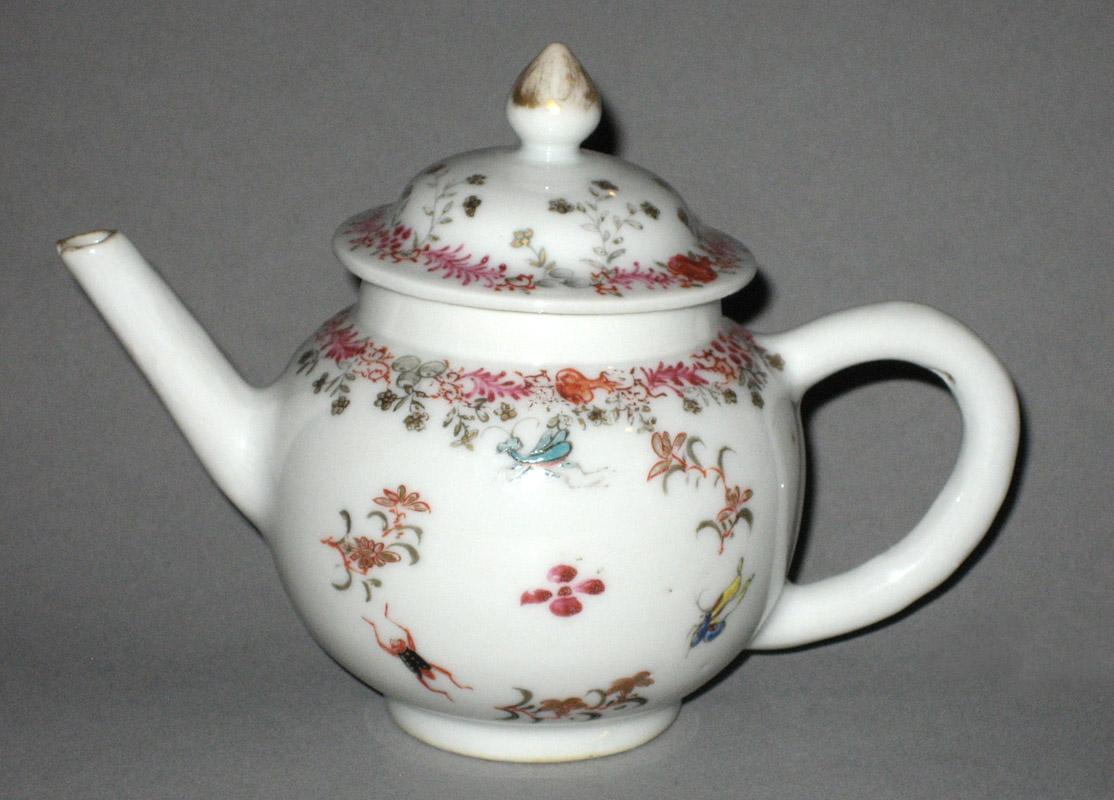 1959.0870.001 Miniature teapot
