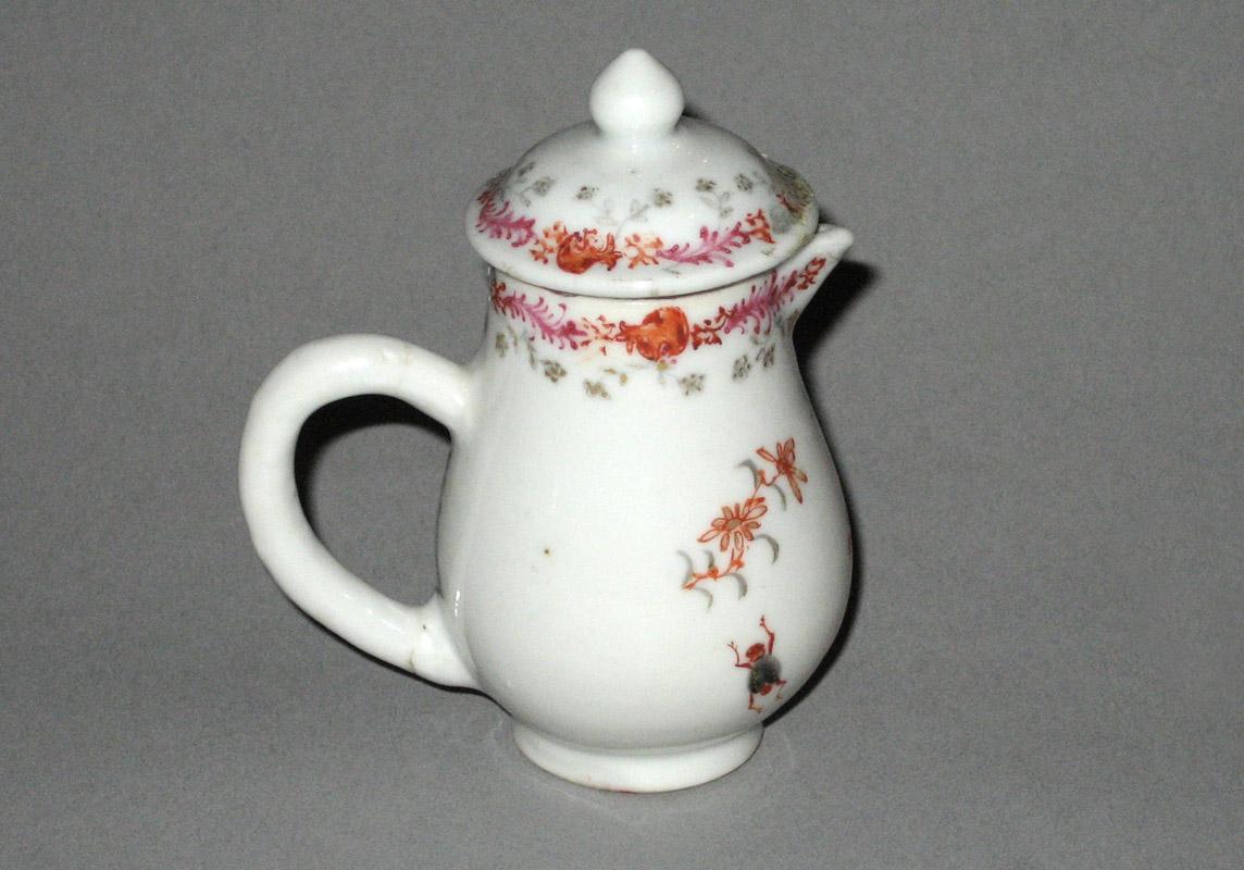 1959.0870.003 Miniature cream jug or pot view 2