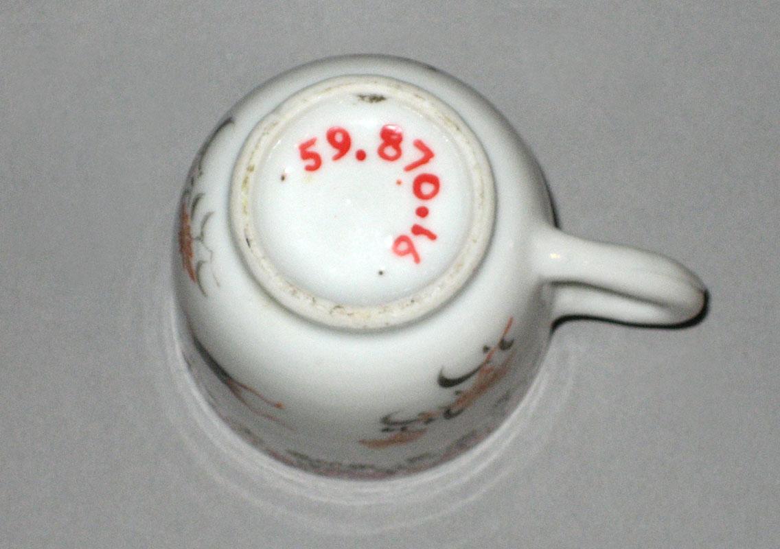 1959.0870.016 Coffee cup underside