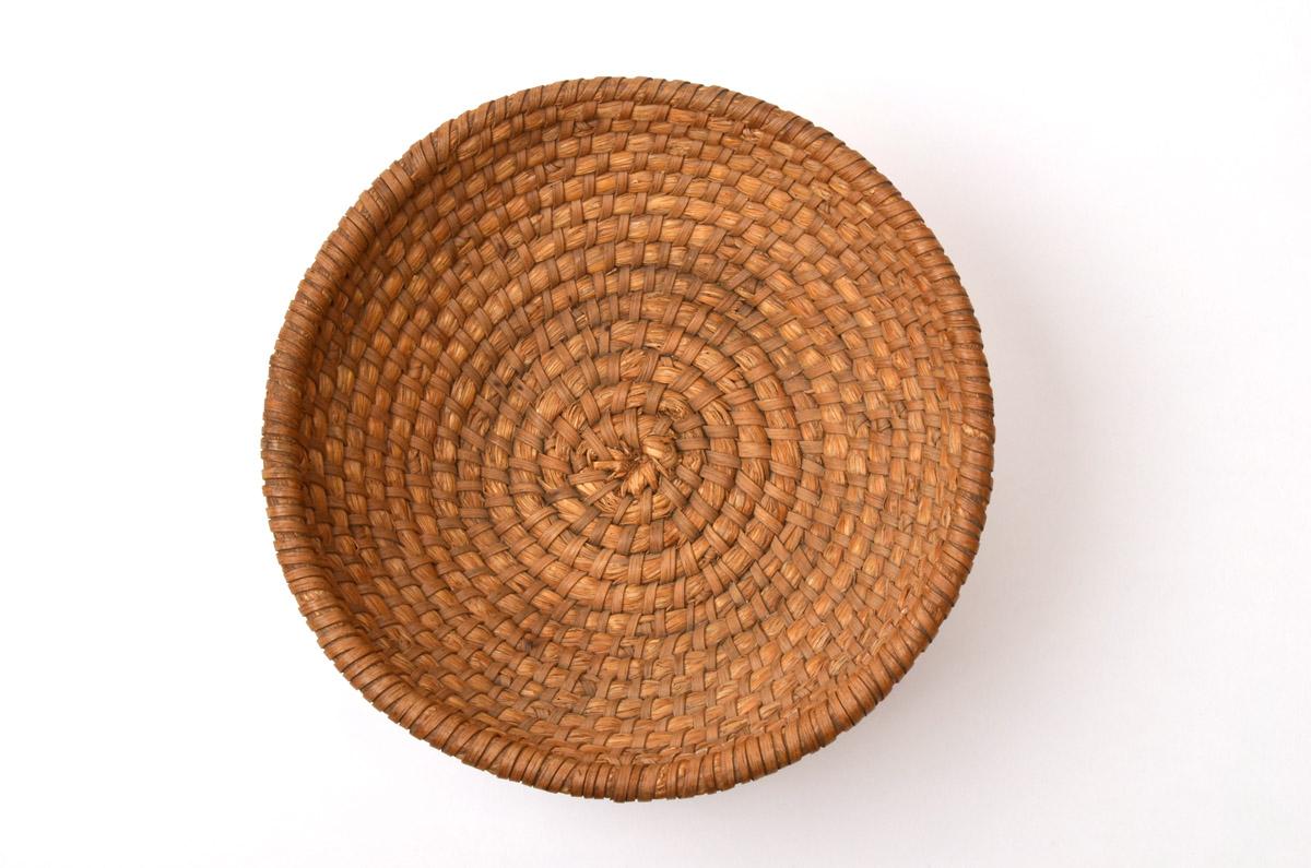 2010.0008.001 Basket, view 2