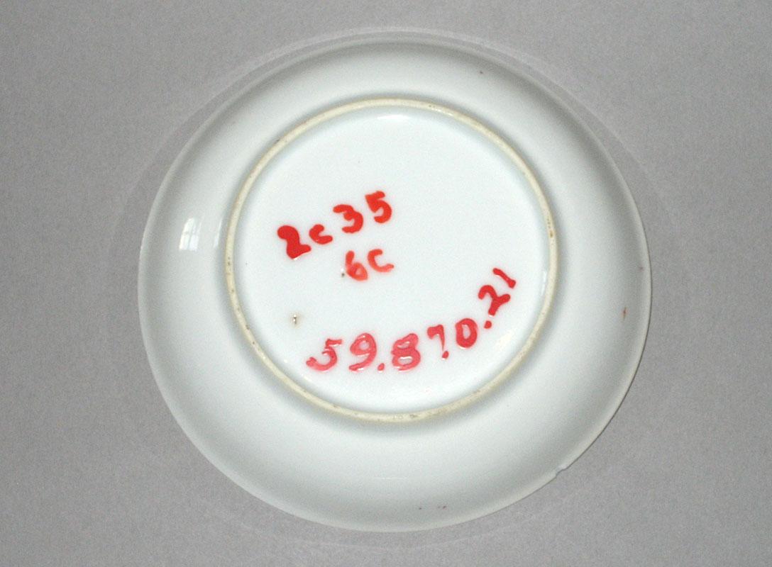 1959.0870.021 Saucer underside