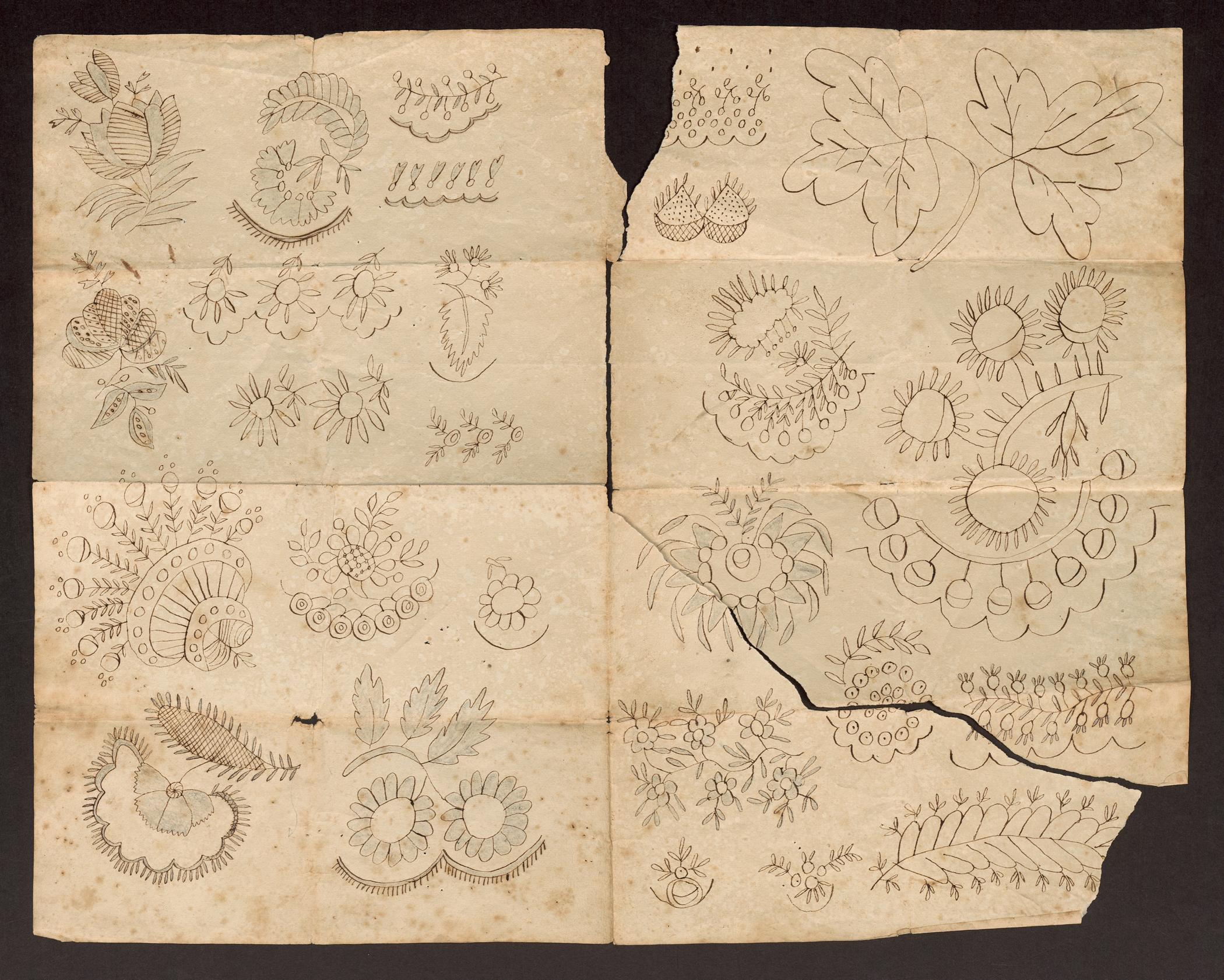 2013.0019 O Needlework pattern, Q Needlework pattern, view 1