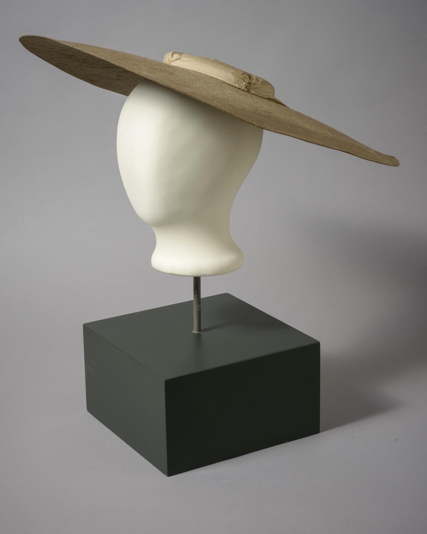 2013.0025 Hat, view 1
