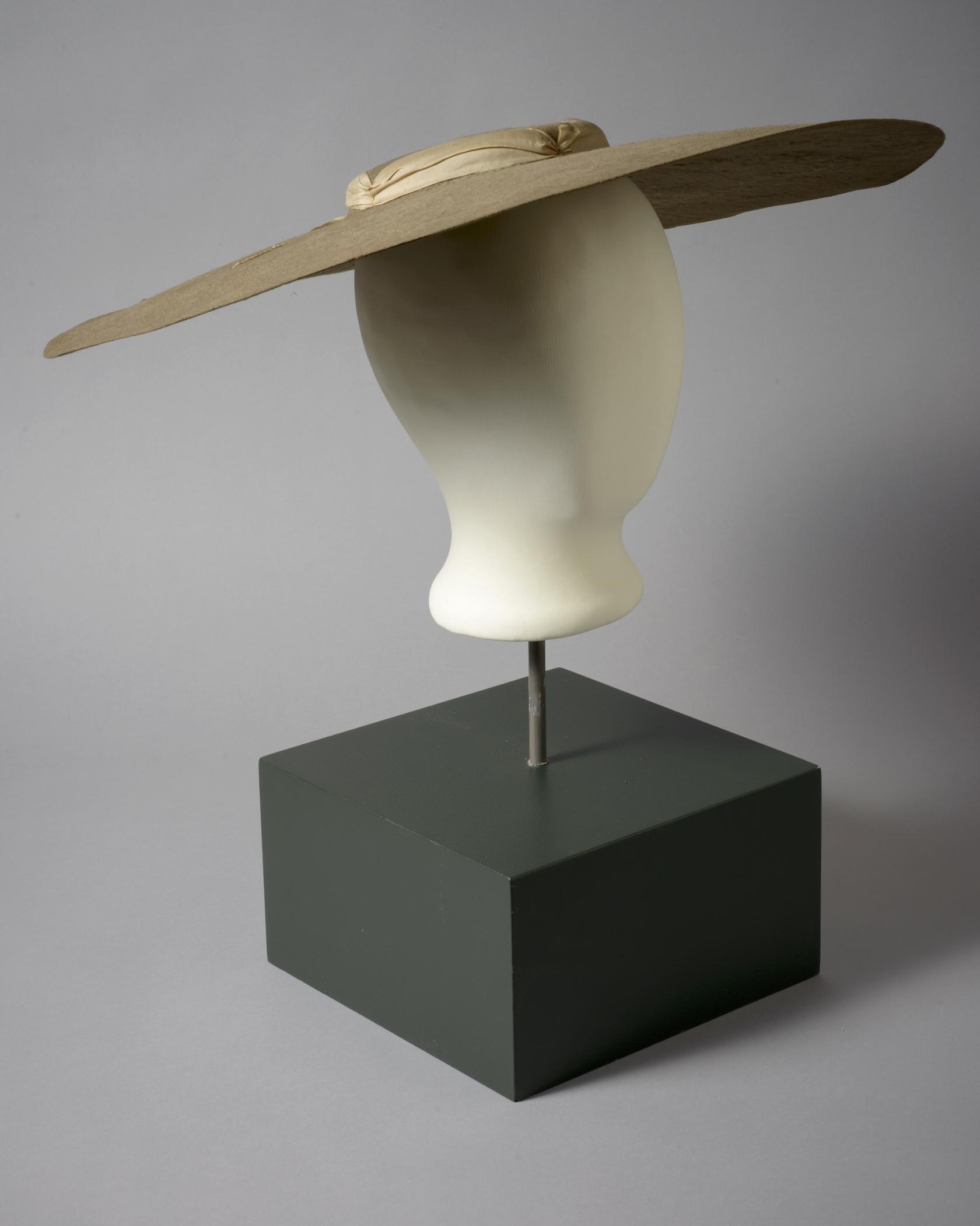 2013.0025 Hat, view 4