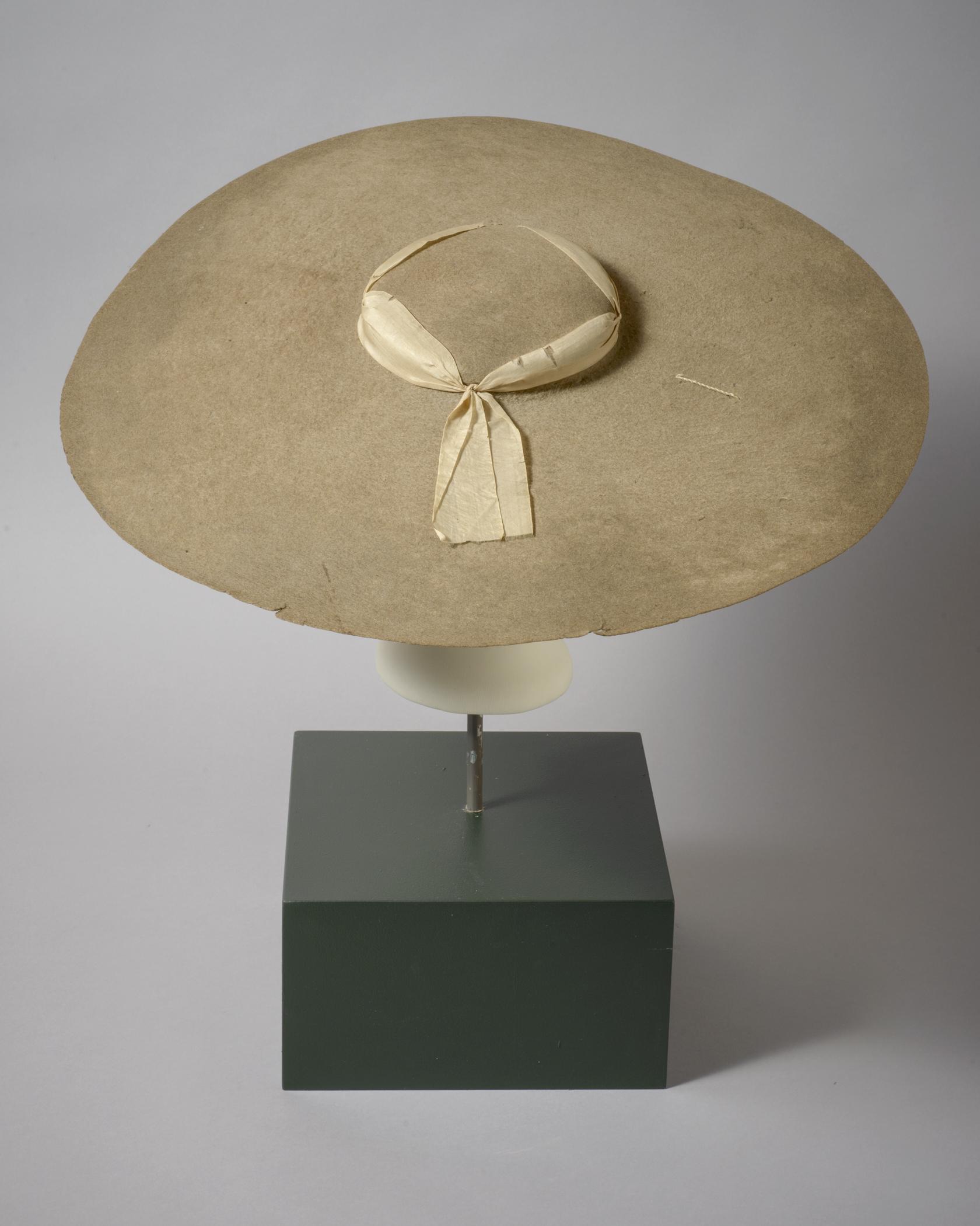 2013.0025 Hat, view 5